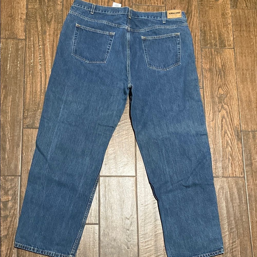 Kirkland Signature Men’s Blue Relaxed Fit Jeans Size 42 X 32